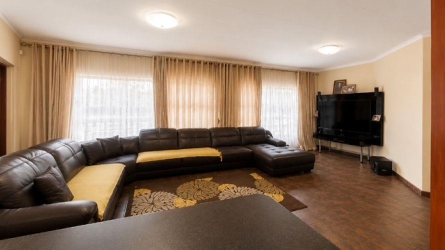 3 Bedroom Property for Sale in Universitas Ridge Free State